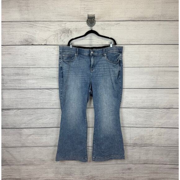 Torrid Plus Size The Bombshell Flare High Rise Jeans Size 26 Short - Picture 1 of 7